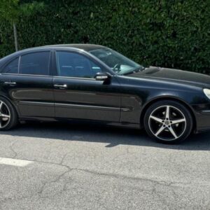 Mercedes-Benz E-Class (Black)